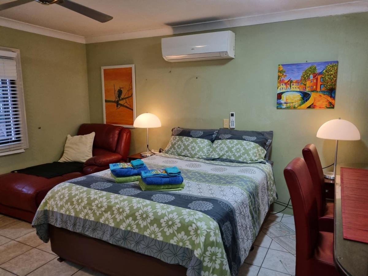 Homestay At Julie'S Cairns Bagian luar foto