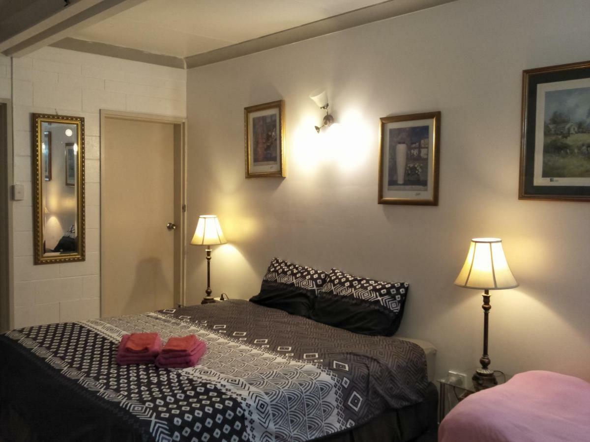 Homestay At Julie'S Cairns Bagian luar foto