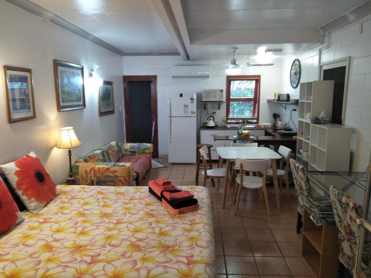 Homestay At Julie'S Cairns Bagian luar foto